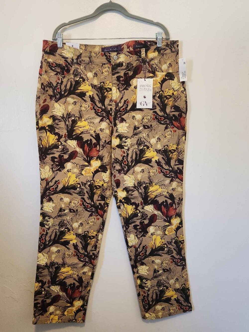 Gloria Vanderbilt Amanda Classic Tapered Jeans